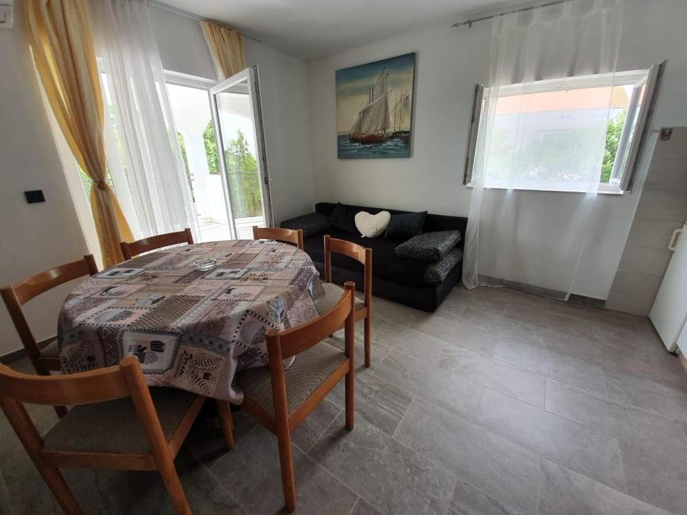 Apartmani Lucija Масленица Екстер'єр фото