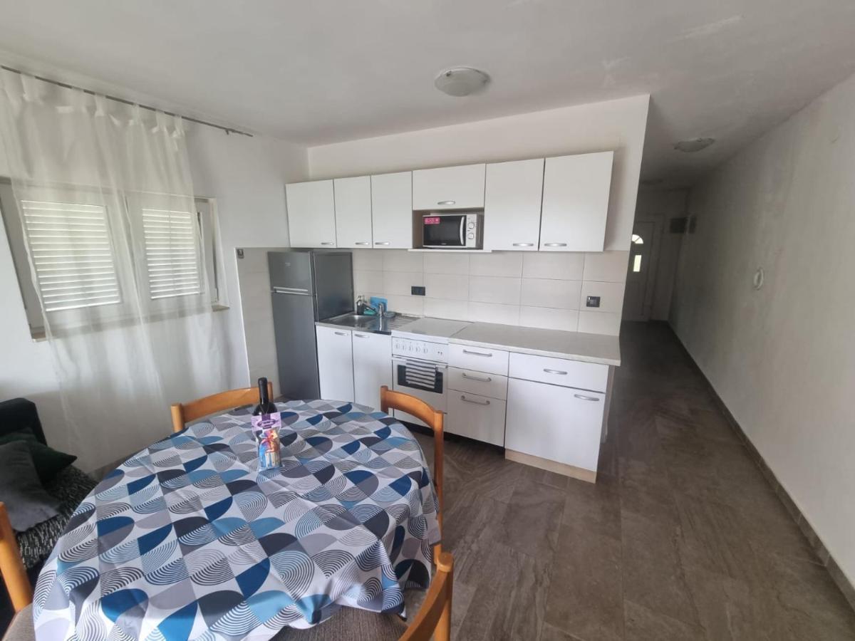 Apartmani Lucija Масленица Екстер'єр фото